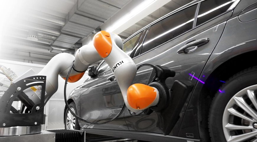 Automatisierung im Automobilbau: Sensitiver Roboter steigert Effizienz in der Endmontage